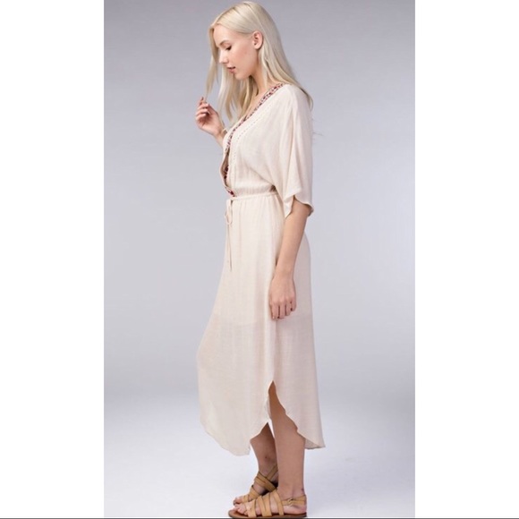 Embroidered trim kimono sleeve midi dress - Picture 3 of 8